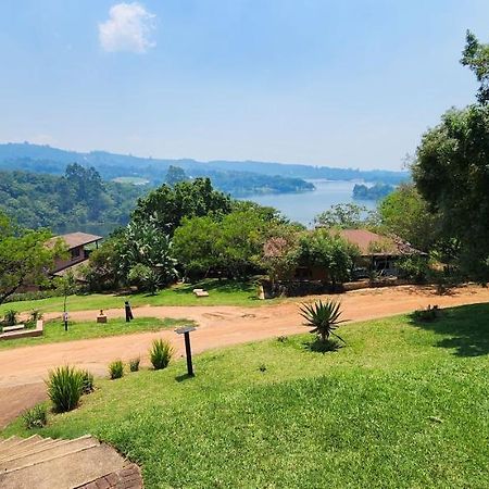 Da Gama Lake Cottages - Coral Tree And Cormorant Cottages White River Exterior foto