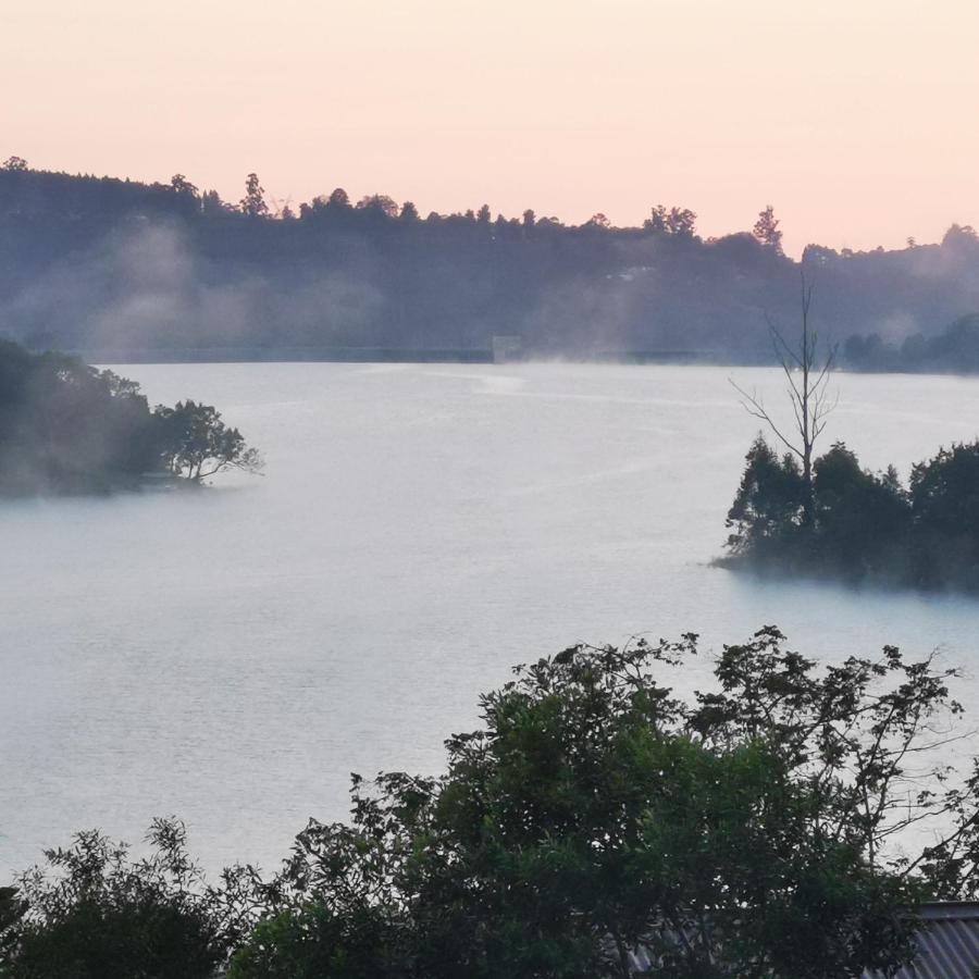 Da Gama Lake Cottages - Coral Tree And Cormorant Cottages White River Exterior foto